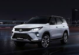 Toyota Fortuner Revoo